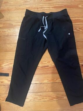 Figs Black Straight-Leg Scrub Pants with Contrast Drawstring